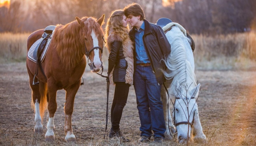 Приглашай на свидание на прогулку на лошадях